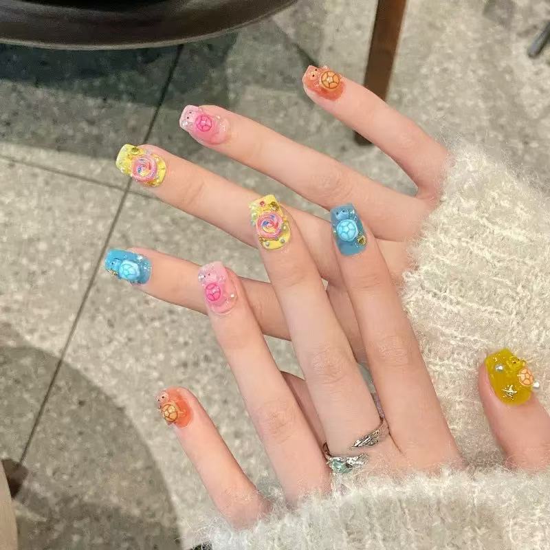 100 Mini Ciondoli in Resina a  - Resin Art Diy recensione e prezzo